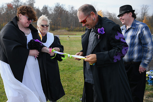 Billie & Dale Vow Renewal 098