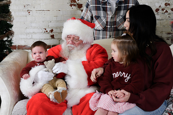 2024 Santa [McCuan] 08