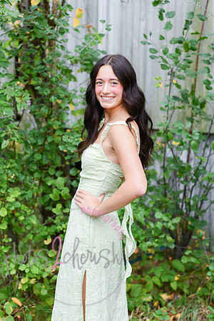 Kate MHS Class of 2025 [peek] 006