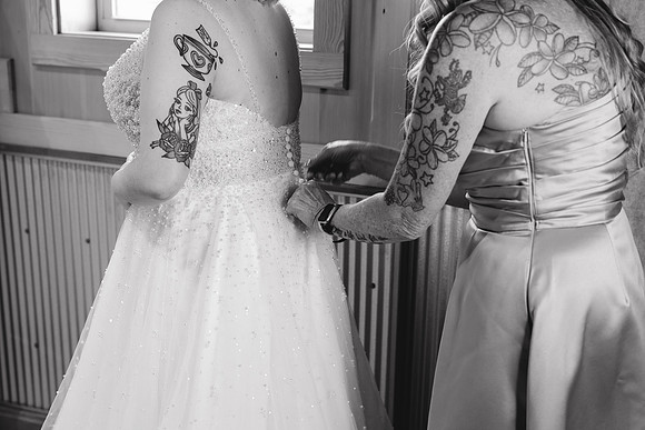Piper & Eddie WD [getting ready] 58
