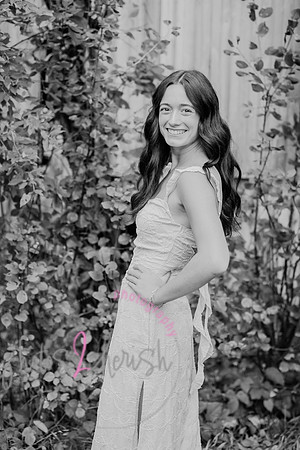 Kate MHS Class of 2025 [peek] 007