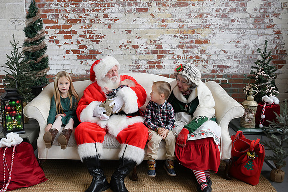 2024 Santa [Beebe] 06