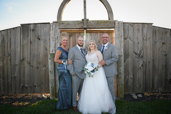 Piper & Eddie [Bride Family] 141