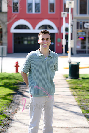 Zachary [MHS Class of 2025] square 32