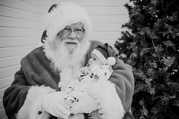 2024 Hart Family Santa 23