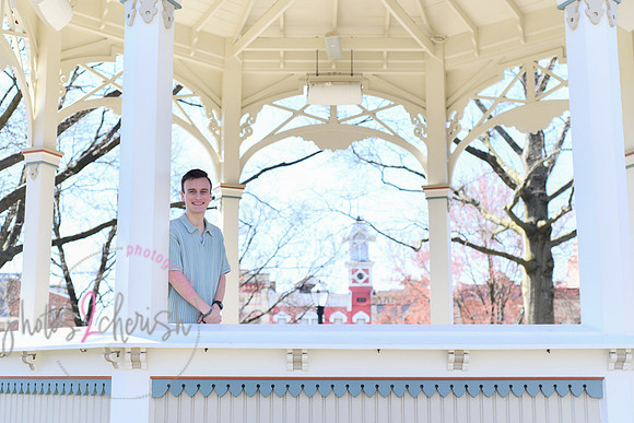 Zachary [MHS Class of 2025] square 22