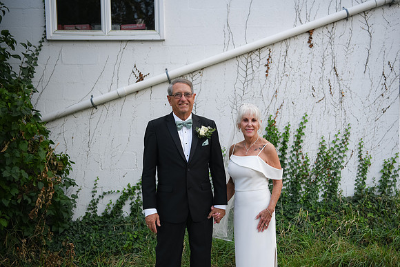 Kellie & Jim [square 1] 060