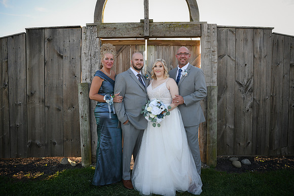 Piper & Eddie [Bride Family] 143