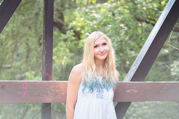 Gwen [MHS Senior] 210