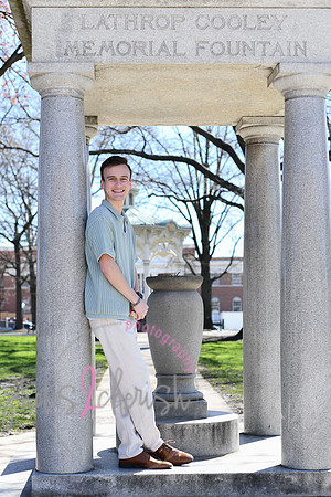 Zachary [MHS Class of 2025] square 42
