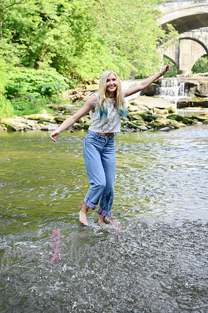 Gwen [MHS Senior] 125