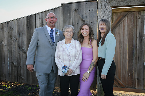 Piper & Eddie [Bride Family] 068