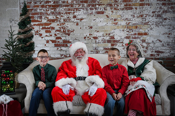 2024 Santa [Katherine] 37